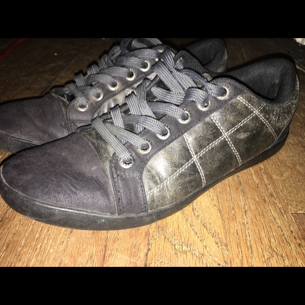 Guess Mens casual sneakers
